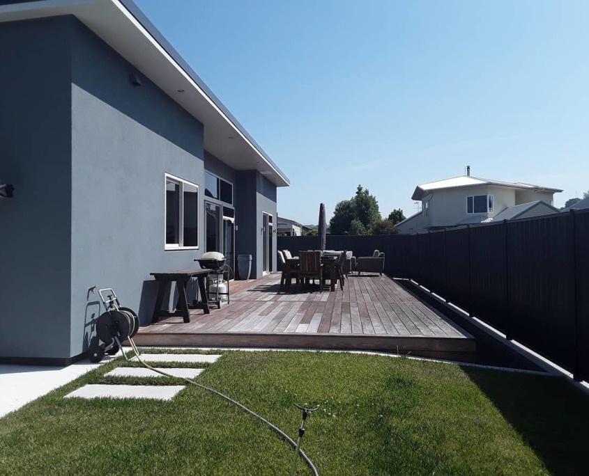 Retractable roof for large suburban deck Douglas Innovation Hawke's Bay