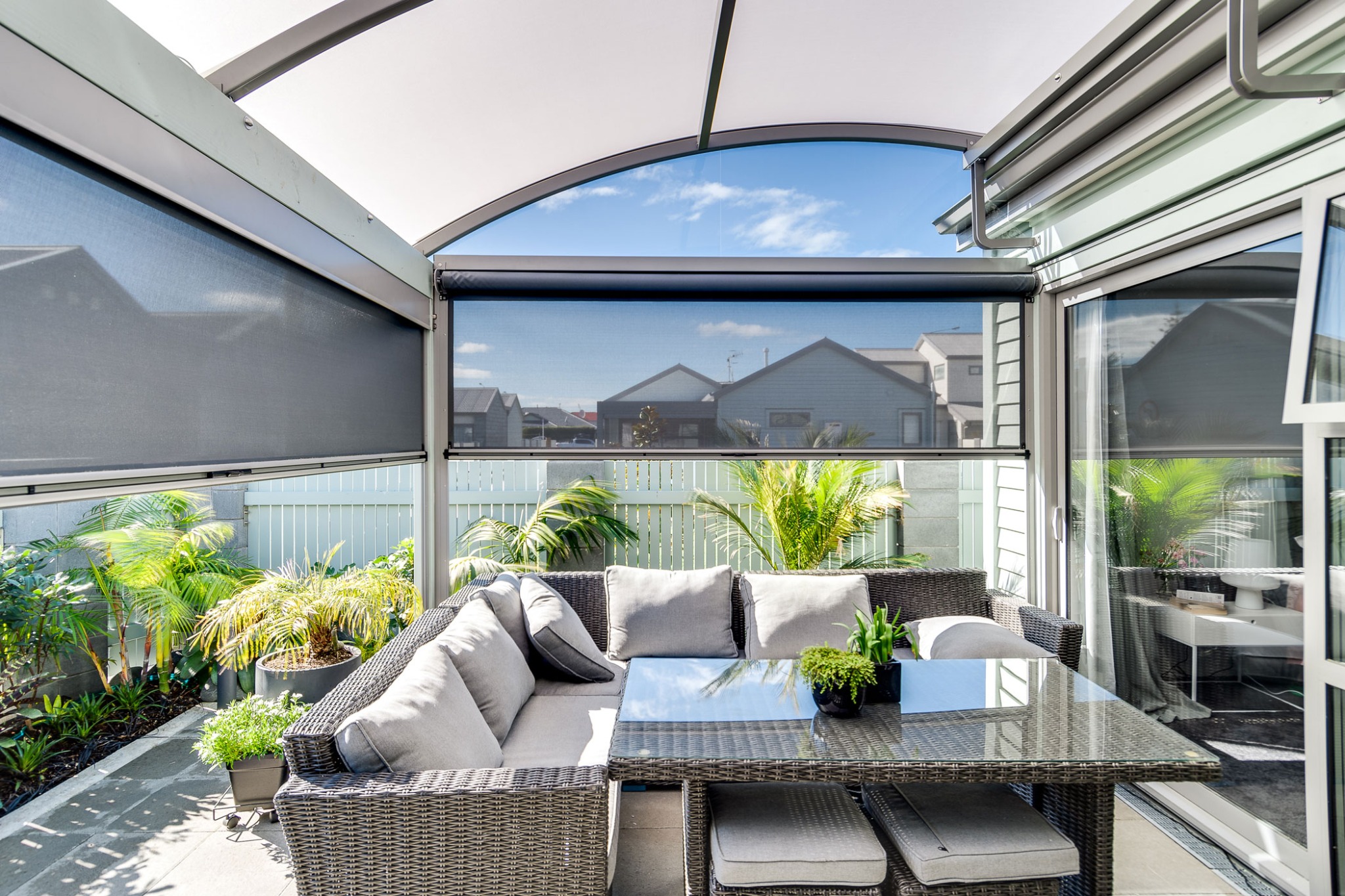 Curved Canopy Roofs allowing diffused light