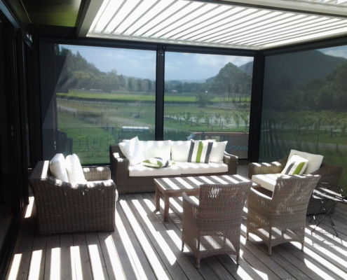 Outdoor Room with Louvre Roof by NZ Louvres and Douglas Innovation Hawke's Bay including Ziptrak screens