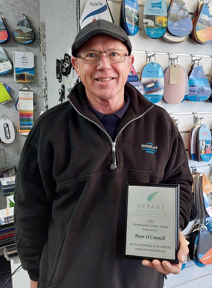 Peter O'Connell from Douglas Hawkes Bay with his Outstanding Service Award from OFPANZ