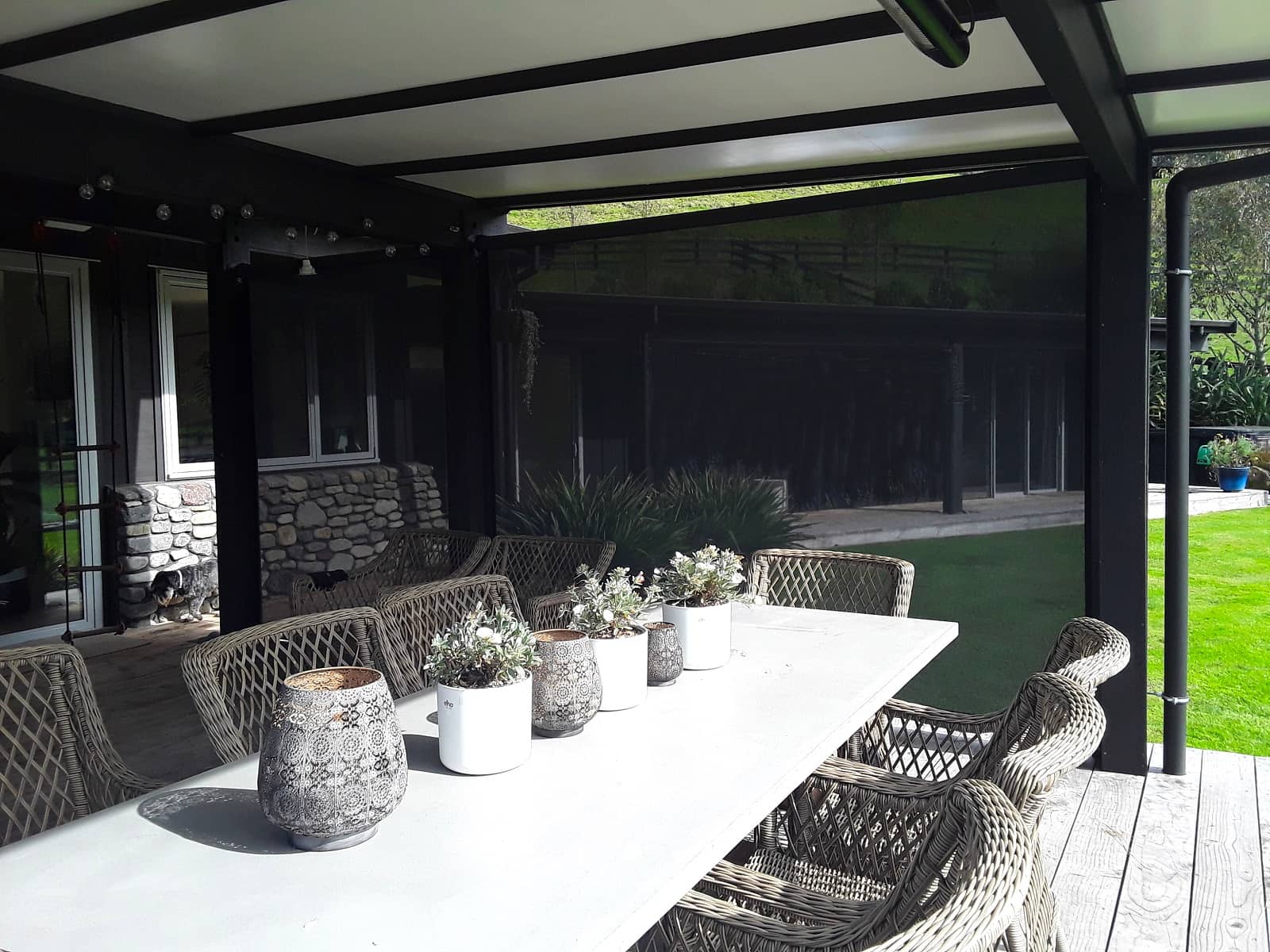With outdoor screens down everyone inside is protected on this Havelock North Hawkes Bay installation by Douglas